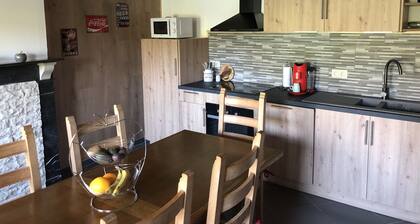 Propriété de campagne rénovée avec barbecue, à proximité sentiers de randonnées