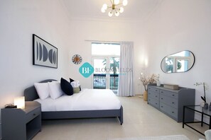 Apartamento básico | 1 quarto, cofres nos quartos, ferros/tábuas de passar roupa