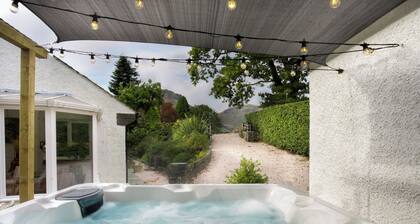 Bellfoot Rural Retreat & Hot Tub