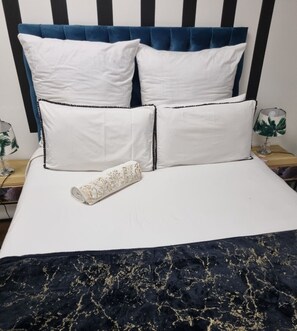 1 soverom, strykejern/-brett, wi-fi og sengetøy