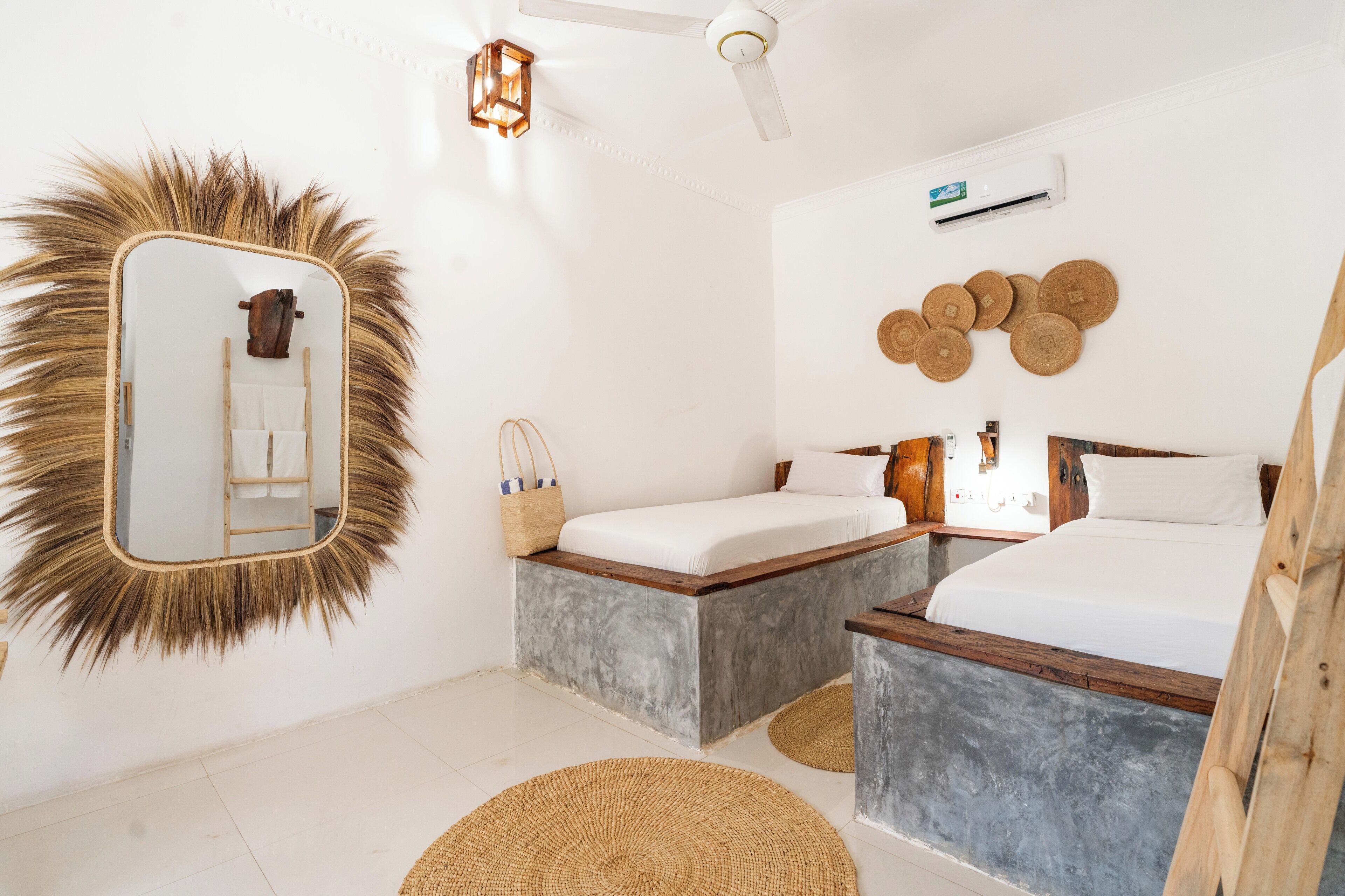 Deluxe-værelse med 2 enkeltsenge | Pengeskab på værelset, mørklægningsgardiner, gratis Wi-Fi, sengetøj