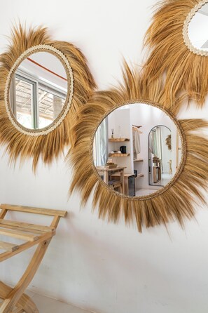 Habitación doble Deluxe | Caja de seguridad en la habitación, cortinas blackout y wifi gratis 