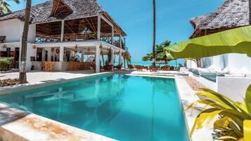 Alberca al aire libre