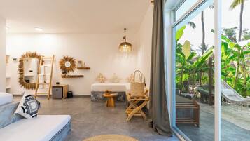 Premium Double Room | In-room safe, blackout curtains, free WiFi, bed sheets