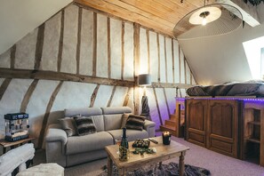 智能电视、壁炉