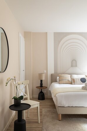 3 slaapkamers, een strijkplank/strijkijzer, gratis wifi, beddengoed