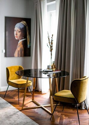 Dining - Arbio I Design Apart near Deutsche Oper Berlin (Berlin)