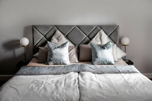 1 habitación, tabla de planchar con plancha y wifi 