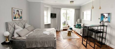 1 bedroom, iron/ironing board, WiFi, bed sheets