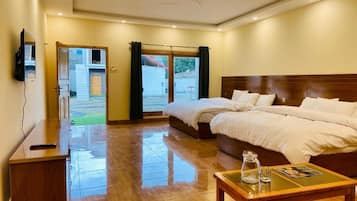 Deluxe Cottage | 2 bedrooms, iron/ironing board, free WiFi, bed sheets