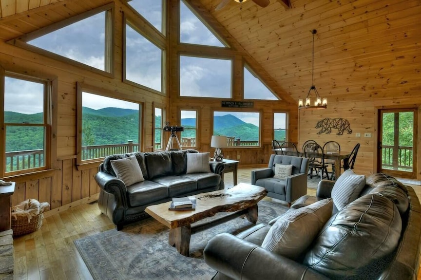 Misty Mtn Hideaway| Soak + Stargaze w/ Epic Views Reviews, Deals & Photos 2026 - Expedia