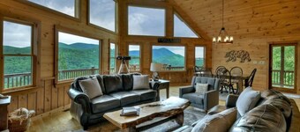 Misty Mtn Hideaway| Soak + Stargaze w/ Epic Views