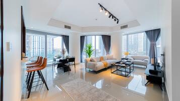 Luxury Apartment, 2 Bedrooms, Non Smoking, City View | Living area