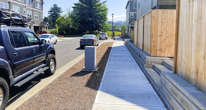 Relaxing unit w/ kitchenette - Walking distance to Edgefield Concerts