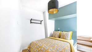 Unclassified image, 5 of 12, button - Gros Caillou - Bourdonnais 1bdr (Paris)