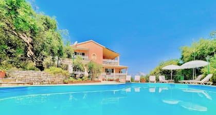 Beach Villa Thespina with private pool