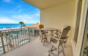 Outdoor dining - Stunning Ocean Front Condo with Heated Pool & Balcony | Sleeps 6 (Panama City Beach)