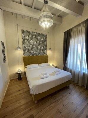 Comfort Double Room | Premium bedding, down duvets, memory-foam beds, minibar - La Bartolomea Home&Suite (Pitigliano)