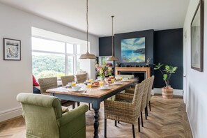 تناول الطعام