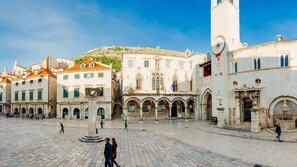 Point of interest - Bright and Sunny Room - centrally located (Dubrovnik)