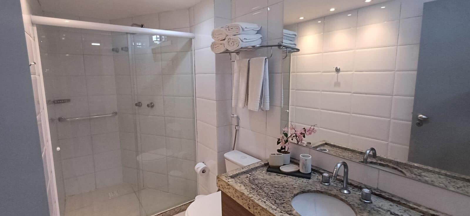 Shower, towels