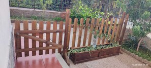 Property grounds - ToMa House near the sea just 10km from the city (Pellaro)