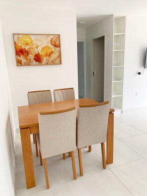 Apartamento clássico | Opções para refeição