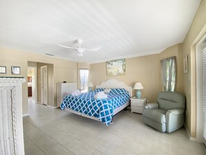 4 Schlafzimmer, Bügeleisen/Bügelbrett, WLAN, Bettwäsche