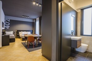 Studio Design | 2 sovrum, vÀrdeförvaringsskÄp pÄ rummet och individuell inredning