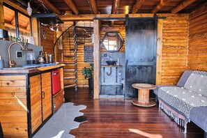 Standard Cabin, 1 Bedroom, Hot Tub, City View | Private kitchen | Coffee/tea maker