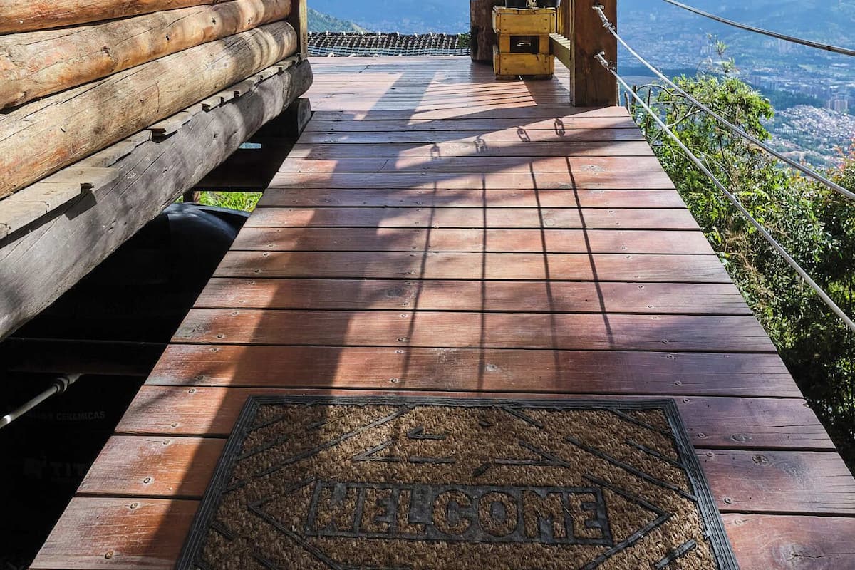 Standard Cabin, 1 Bedroom, Hot Tub, City View | Balcony view