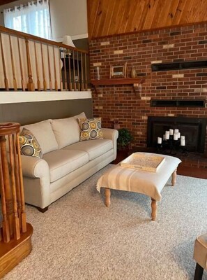Smart TV, fireplace, DVD player, video library