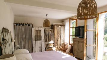 4 chambres, fer et planche Ă repasser, Wi-Fi, draps fournis