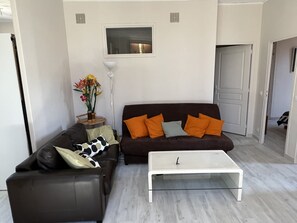 TV, DVD player, books