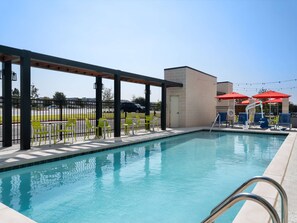 Seasonal outdoor pool