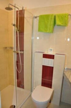 Shower - Gasthof Knappenwirt Single room (Mariahof)