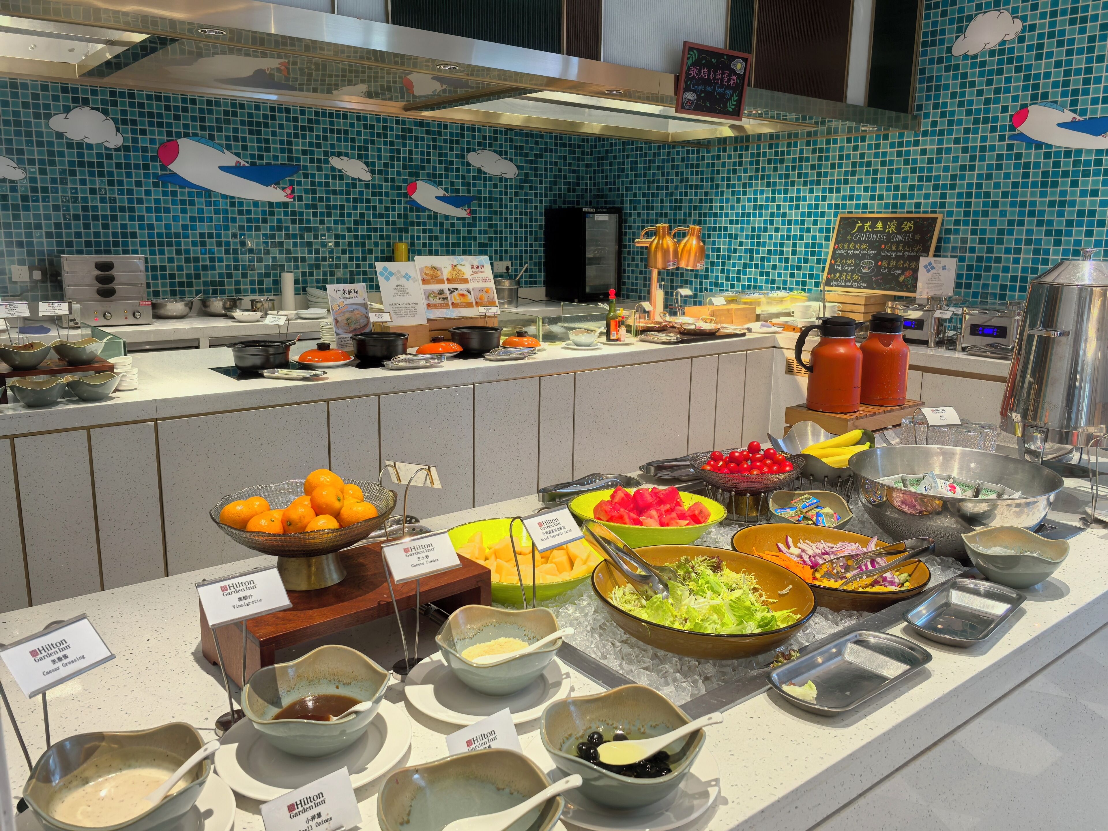 daily buffet breakfast for a fee