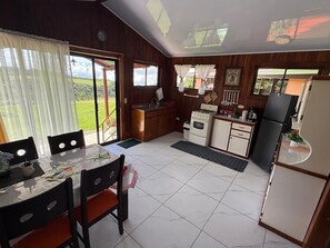 Fridge, microwave, stovetop, coffee/tea maker - Campo Azul #2 - Monteverde (Monteverde)