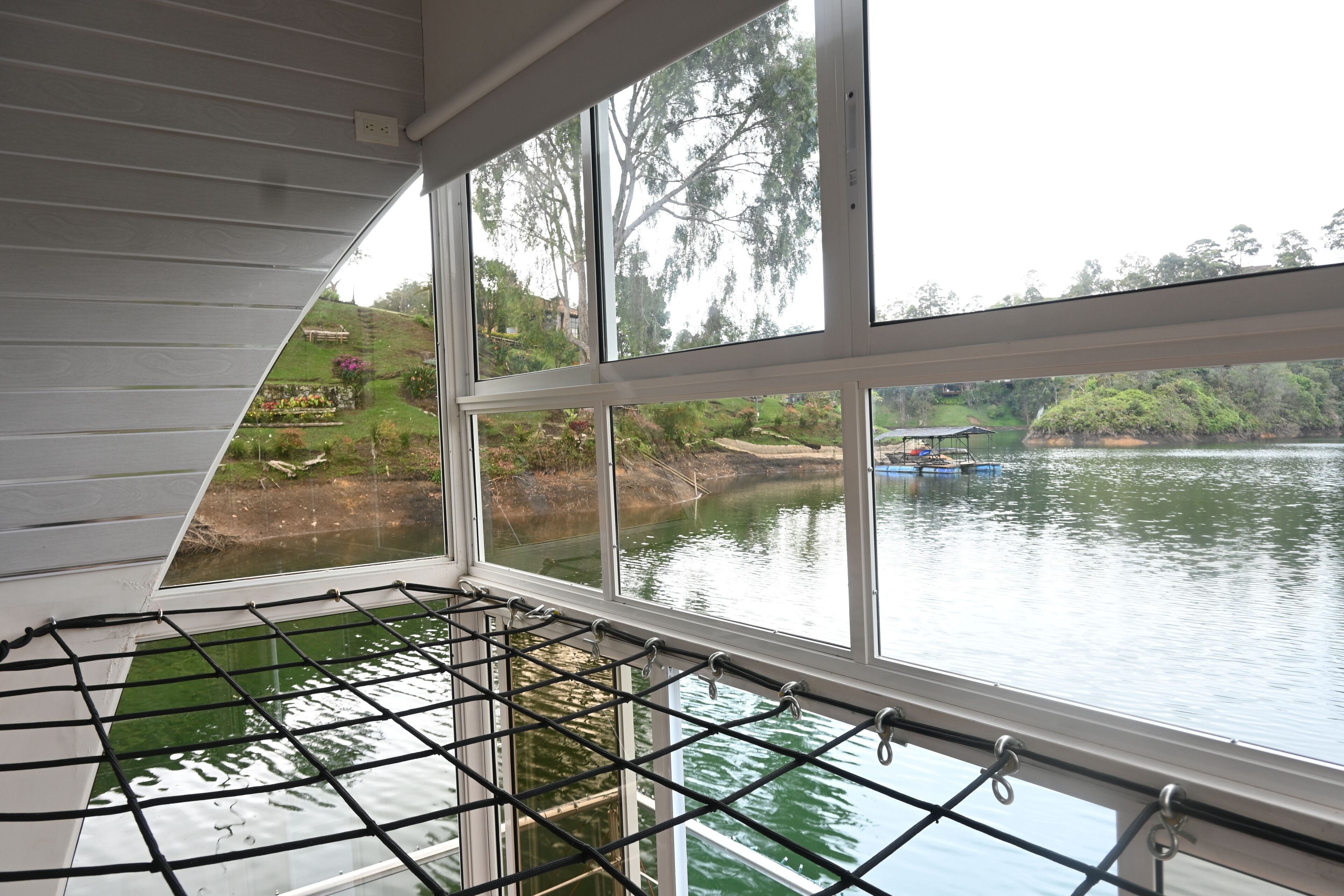 全景小屋, 湖景, 水上 | 房內用餐區