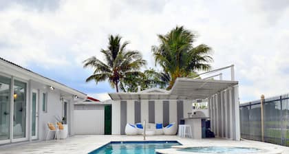 Bold Elegance: 5BR w/ Pool, Wine & Designer Style