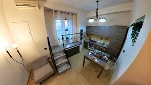 Interior - 1 bedroom private vacation home in naples (Napoli)