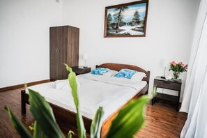 1 camera, culla da viaggio, accesso a Internet, lenzuola