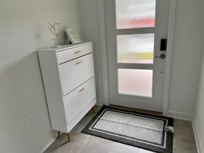 Interior - New Luxury Resort Vacation Home (Davenport)