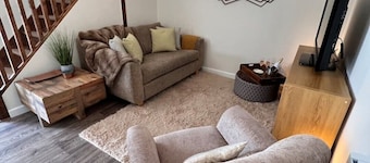 Brand NEW Luxury Countryside Lodge