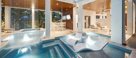 Piscine extérieure, piscine chauffée