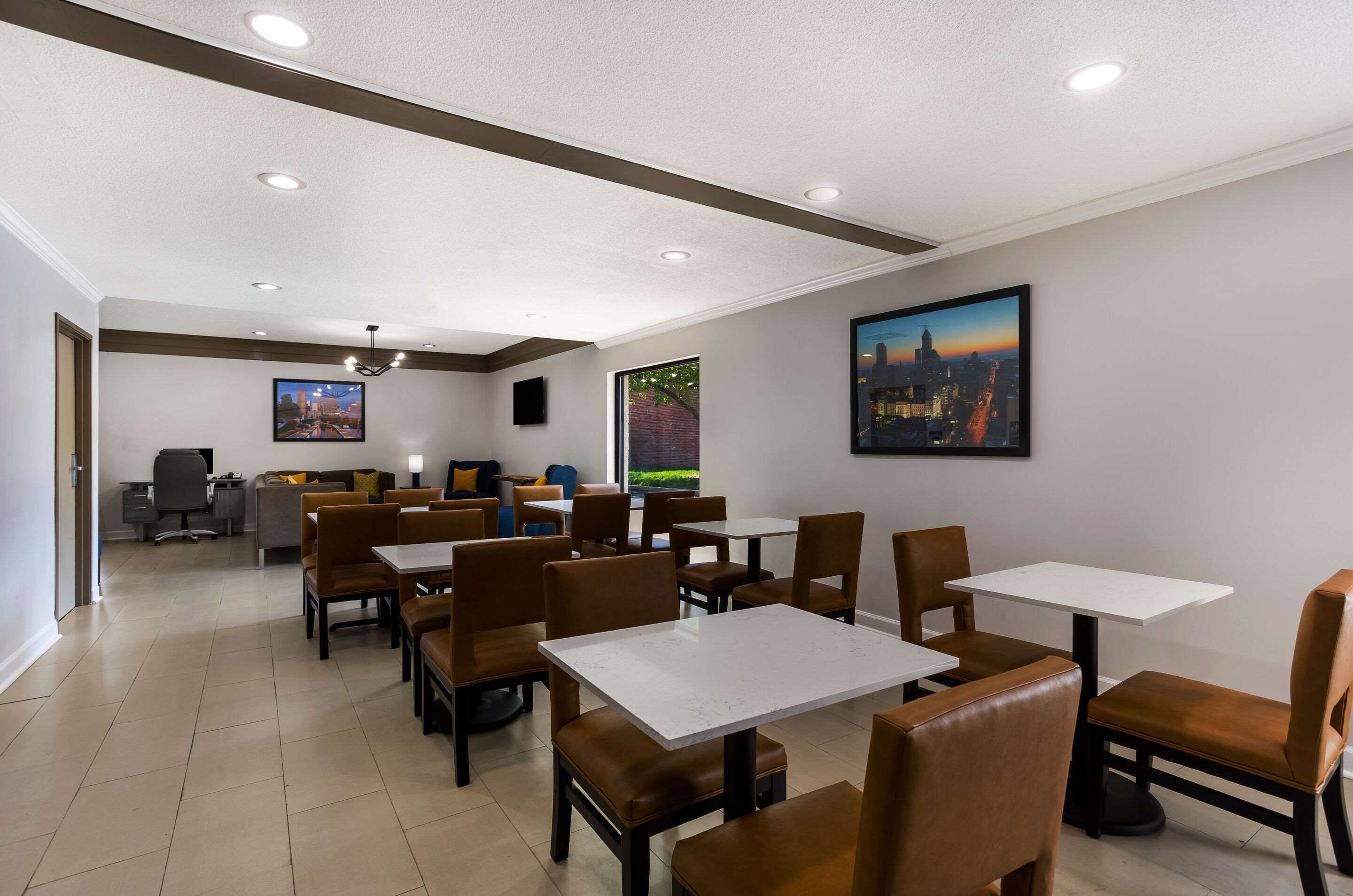 Gratis kontinental frukost varje dag 