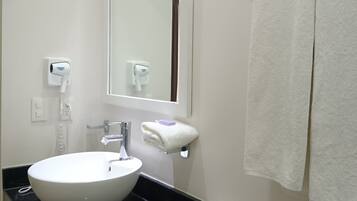 Family Apartment | Bathroom