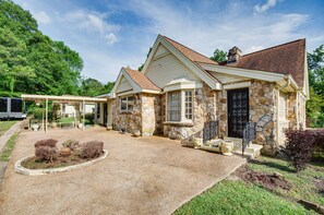 Exterior - Cozy Jackson Vacation Rental < 1 Mi to University (Jackson)