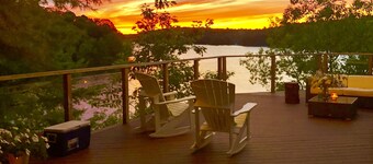 Cozy Muskoka Winter Escape **Hot Tub** **Hidden Valley Ski Resort**