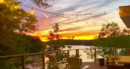 Cozy Muskoka Winter Escape **Hot Tub** **Hidden Valley Ski Resort**